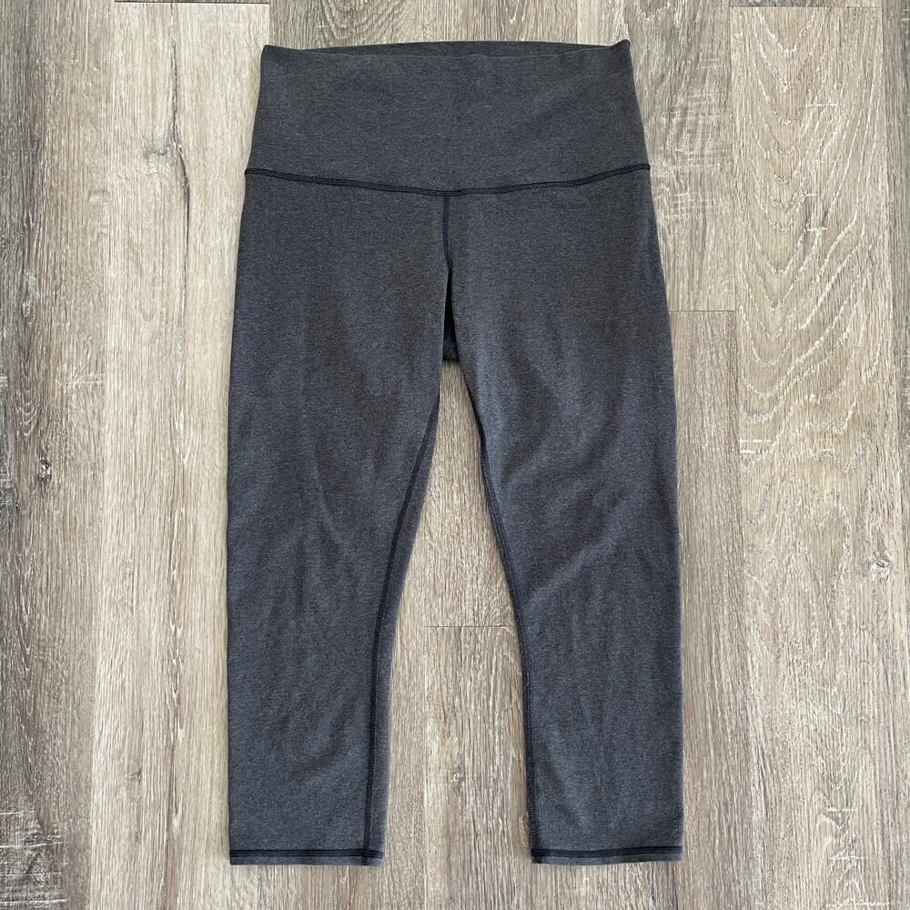 Lululemon Women’s Gray Crop Capri Leggings